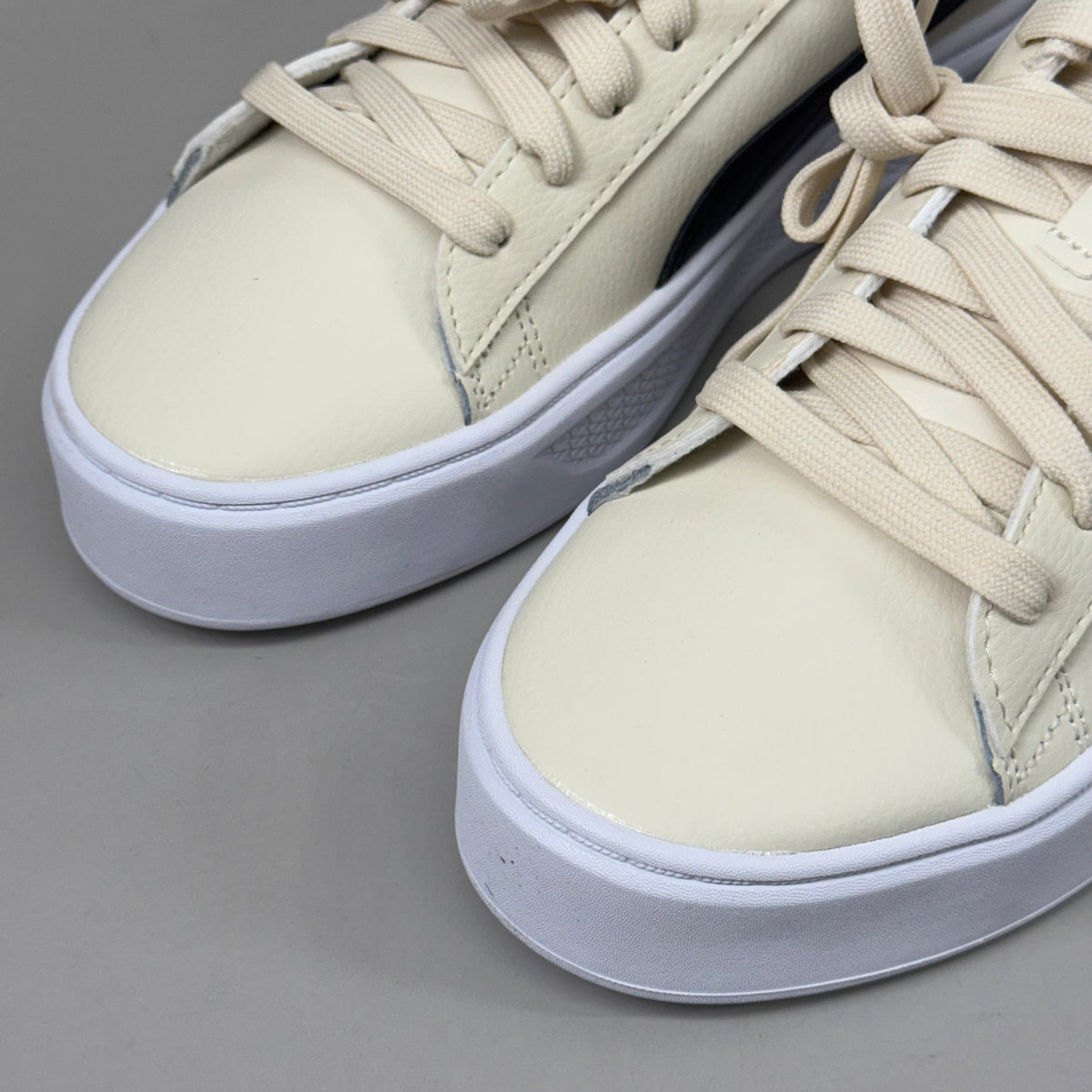 Puma Smash Platform Women’s Sneaker