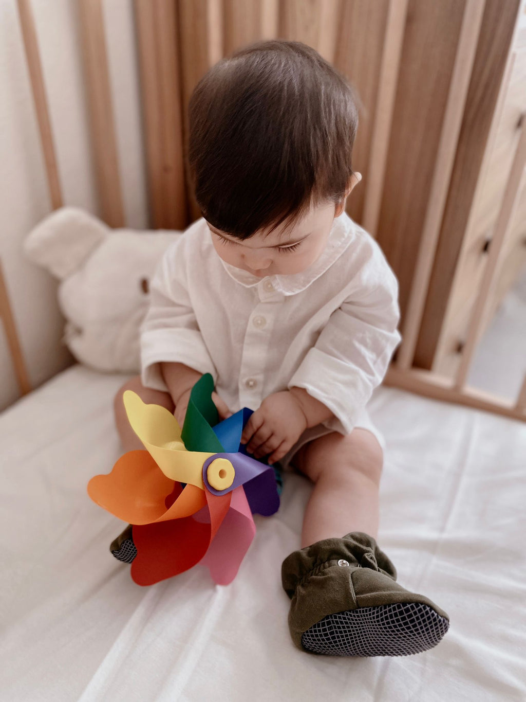 Stay-On Baby Booties, Organic Cotton Lined – Khaki