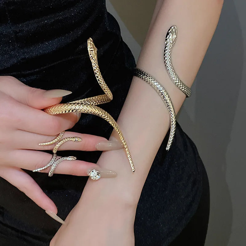 2025 New Arrival Snake Shaped Cuff Bracelet Ring Set for Women Exaggerated Metal Unique Design Bracelet Fashion Jewelry Set
