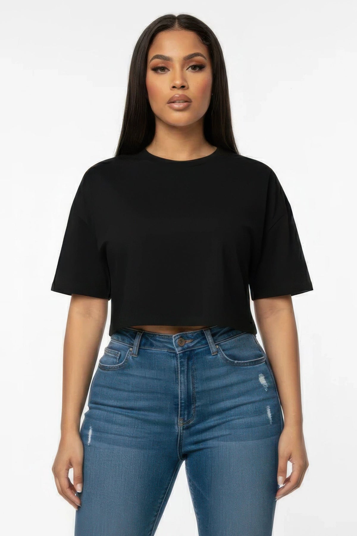 Everyday Essential Cropped Crew Neck T-Shirt