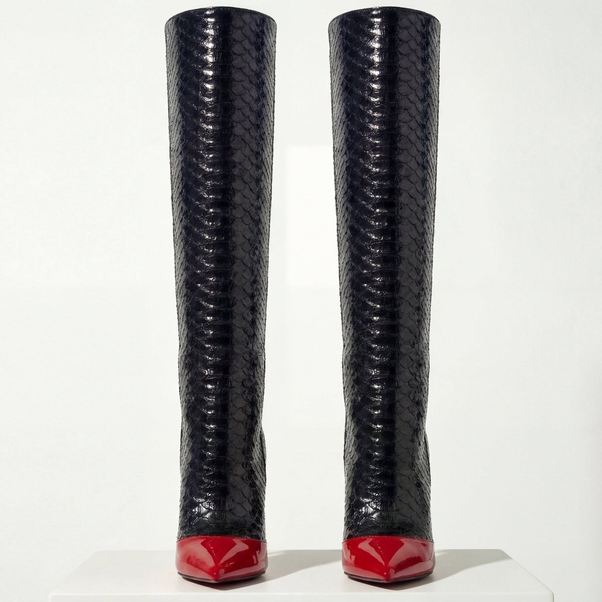 Devenir Carbon Knee High Boot